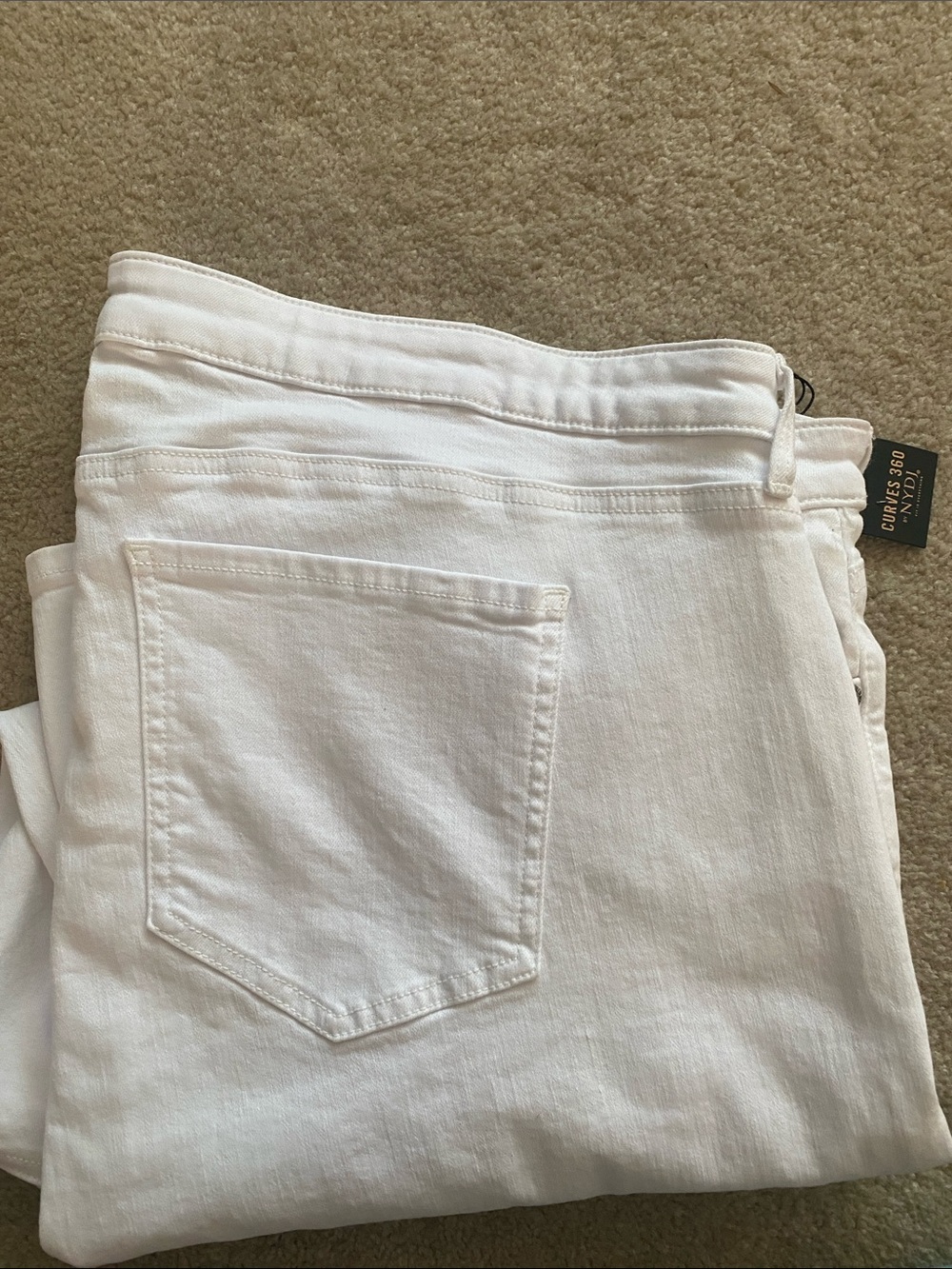 Curves 360 by NYDJ size 24 SHORT white ankle pants